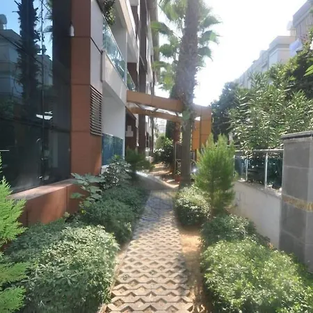 Sun Homes: A Travellers Paradise
